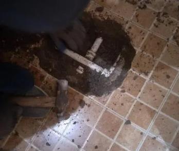 安丘卫生间漏水维修公司为您分享下卫生间渗水如何处理及注意事项